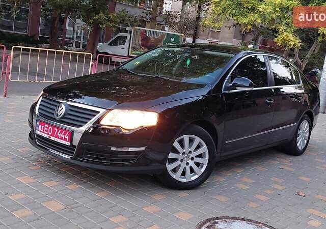 Черный Фольксваген Пассат, объемом двигателя 0 л и пробегом 186 тыс. км за 7777 $, фото 53 на Automoto.ua