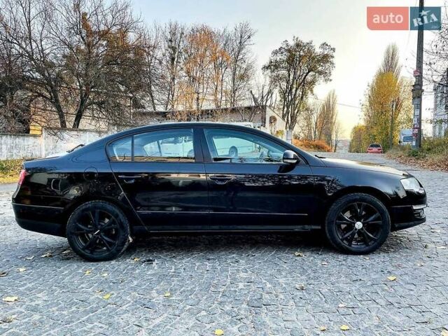 Черный Фольксваген Пассат, объемом двигателя 1.6 л и пробегом 270 тыс. км за 6000 $, фото 1 на Automoto.ua