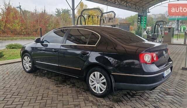 Чорний Фольксваген Пассат, об'ємом двигуна 2 л та пробігом 269 тис. км за 6500 $, фото 1 на Automoto.ua