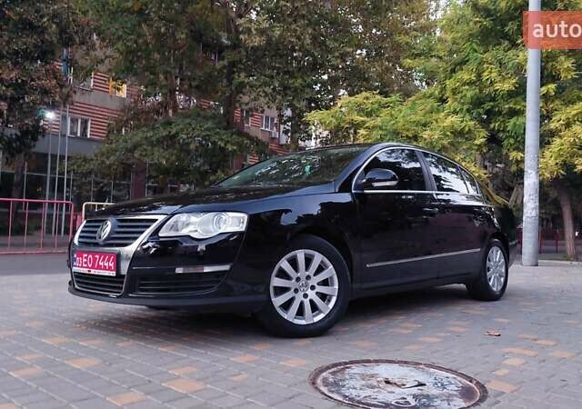 Черный Фольксваген Пассат, объемом двигателя 0 л и пробегом 186 тыс. км за 7777 $, фото 71 на Automoto.ua