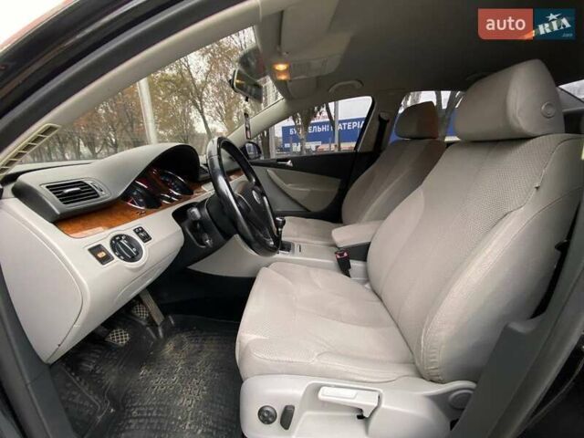 Чорний Фольксваген Пассат, об'ємом двигуна 1.98 л та пробігом 151 тис. км за 7800 $, фото 9 на Automoto.ua