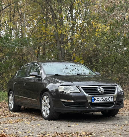 Чорний Фольксваген Пассат, об'ємом двигуна 1.97 л та пробігом 307 тис. км за 6600 $, фото 1 на Automoto.ua