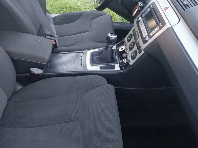 Черный Фольксваген Пассат, объемом двигателя 2 л и пробегом 260 тыс. км за 5300 $, фото 3 на Automoto.ua