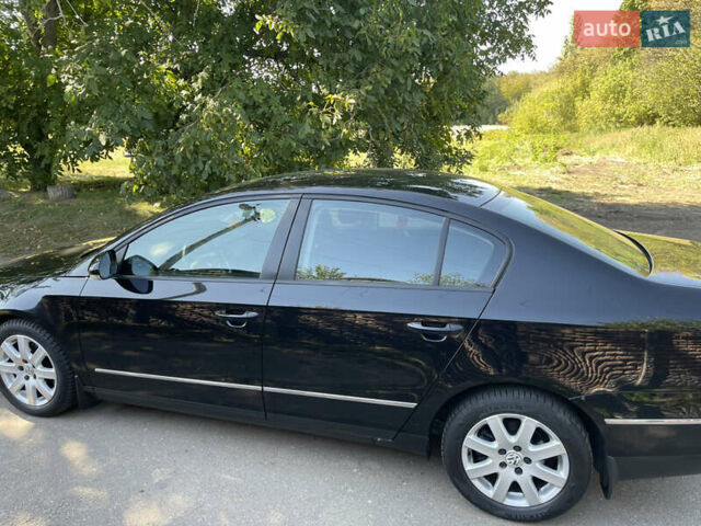 Чорний Фольксваген Пассат, об'ємом двигуна 1.6 л та пробігом 180 тис. км за 7500 $, фото 40 на Automoto.ua