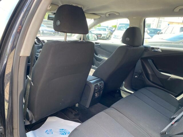 Черный Фольксваген Пассат, объемом двигателя 1.6 л и пробегом 285 тыс. км за 6500 $, фото 17 на Automoto.ua