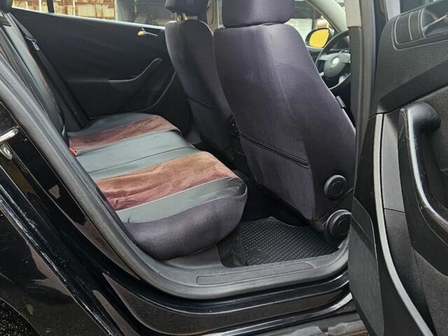 Черный Фольксваген Пассат, объемом двигателя 2 л и пробегом 340 тыс. км за 2857 $, фото 17 на Automoto.ua