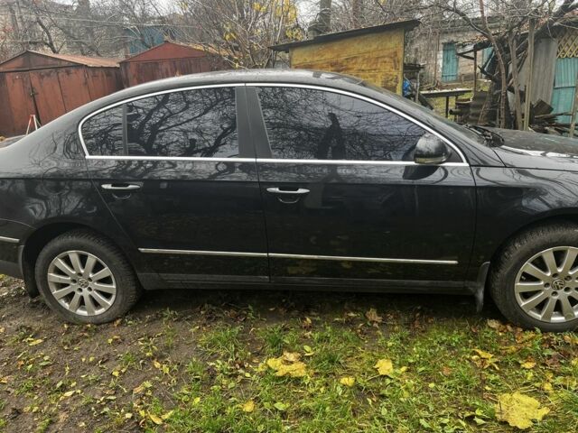 Черный Фольксваген Пассат, объемом двигателя 2 л и пробегом 204 тыс. км за 6800 $, фото 5 на Automoto.ua