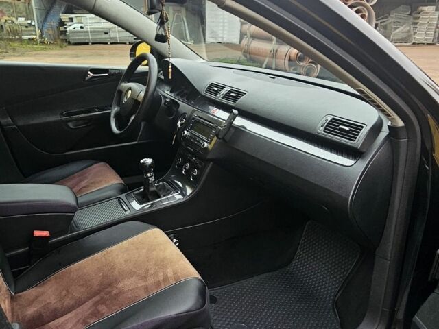 Черный Фольксваген Пассат, объемом двигателя 2 л и пробегом 340 тыс. км за 2857 $, фото 18 на Automoto.ua