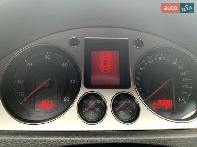 Чорний Фольксваген Пассат, об'ємом двигуна 1.97 л та пробігом 280 тис. км за 6200 $, фото 7 на Automoto.ua