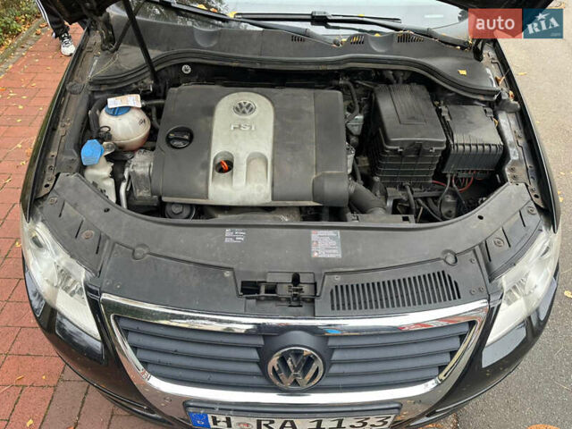 Чорний Фольксваген Пассат, об'ємом двигуна 1.6 л та пробігом 208 тис. км за 6490 $, фото 11 на Automoto.ua