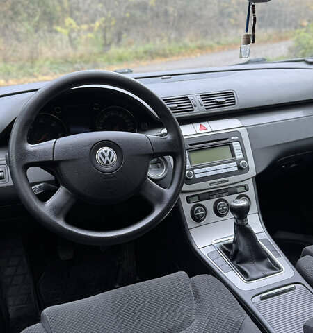 Чорний Фольксваген Пассат, об'ємом двигуна 1.97 л та пробігом 307 тис. км за 6600 $, фото 12 на Automoto.ua