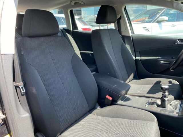 Черный Фольксваген Пассат, объемом двигателя 1.6 л и пробегом 285 тыс. км за 6500 $, фото 21 на Automoto.ua