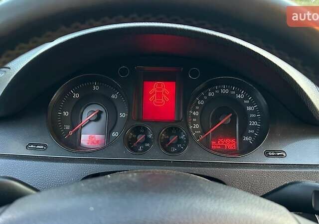 Фольксваген Пассат 2007 в Ахтырке на Automoto.ua Черный Фольксваген Пассат, объемом двигателя 1.97 л и пробегом 254 тыс. км за 6300 $, фото 12 на Automoto.ua