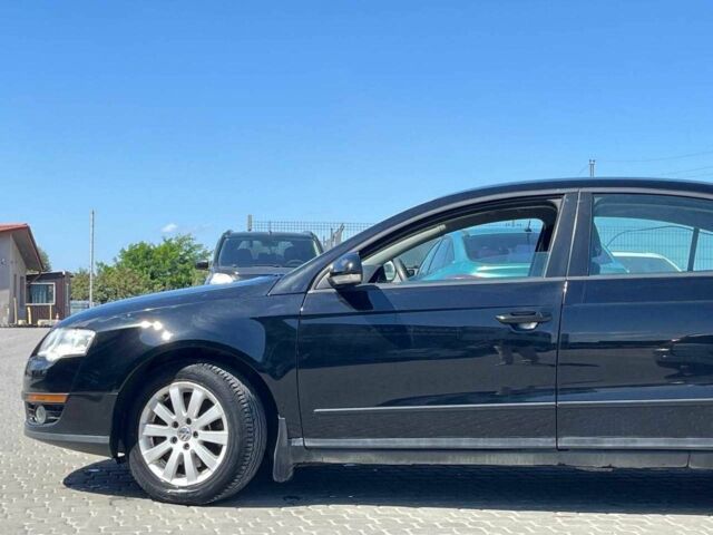 Чорний Фольксваген Пассат, об'ємом двигуна 2 л та пробігом 164 тис. км за 5790 $, фото 10 на Automoto.ua