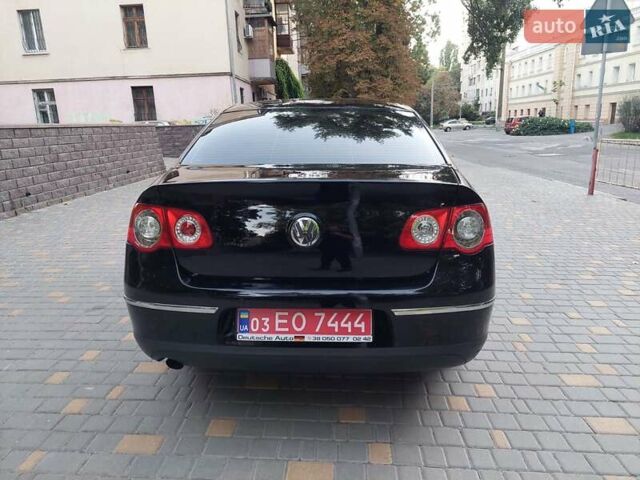 Черный Фольксваген Пассат, объемом двигателя 0 л и пробегом 186 тыс. км за 7777 $, фото 12 на Automoto.ua