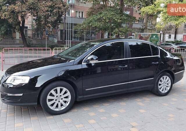 Черный Фольксваген Пассат, объемом двигателя 0 л и пробегом 186 тыс. км за 7777 $, фото 19 на Automoto.ua