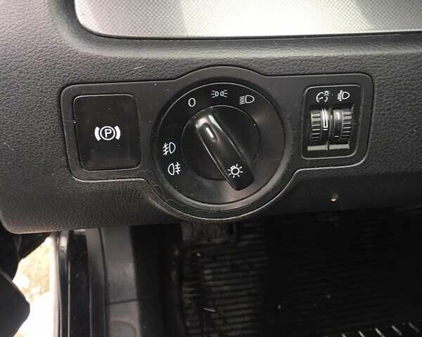 Черный Фольксваген Пассат, объемом двигателя 2 л и пробегом 201 тыс. км за 6500 $, фото 6 на Automoto.ua