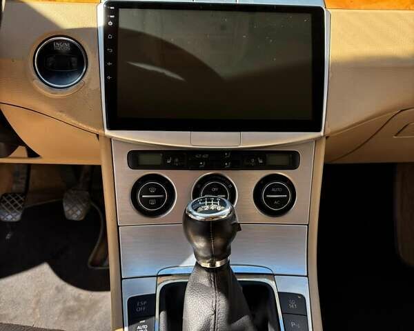 Черный Фольксваген Пассат, объемом двигателя 1.97 л и пробегом 255 тыс. км за 7300 $, фото 16 на Automoto.ua