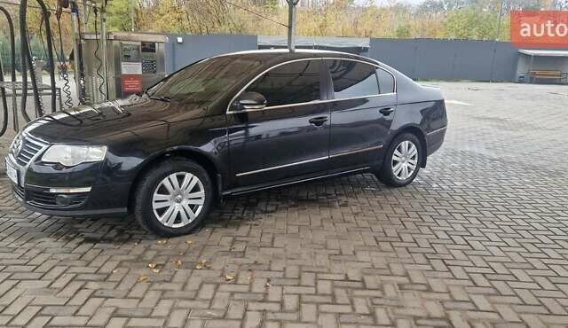 Чорний Фольксваген Пассат, об'ємом двигуна 2 л та пробігом 269 тис. км за 6500 $, фото 12 на Automoto.ua
