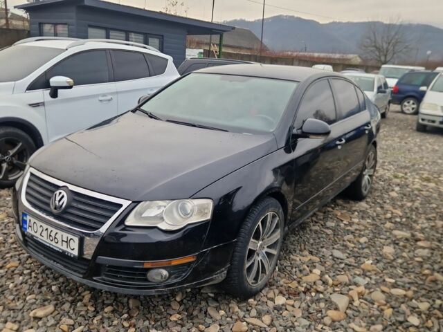 Чорний Фольксваген Пассат, об'ємом двигуна 2 л та пробігом 244 тис. км за 4400 $, фото 1 на Automoto.ua
