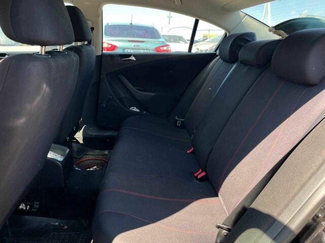 Чорний Фольксваген Пассат, об'ємом двигуна 2 л та пробігом 164 тис. км за 5790 $, фото 22 на Automoto.ua