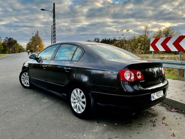 Черный Фольксваген Пассат, объемом двигателя 2 л и пробегом 240 тыс. км за 1650 $, фото 3 на Automoto.ua