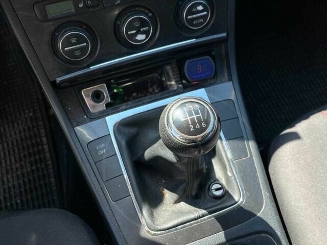 Чорний Фольксваген Пассат, об'ємом двигуна 2 л та пробігом 164 тис. км за 5790 $, фото 20 на Automoto.ua