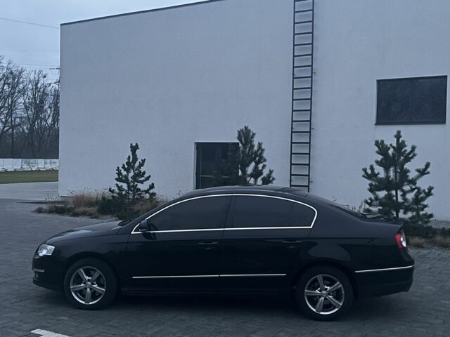 Черный Фольксваген Пассат, объемом двигателя 2 л и пробегом 271 тыс. км за 5750 $, фото 1 на Automoto.ua