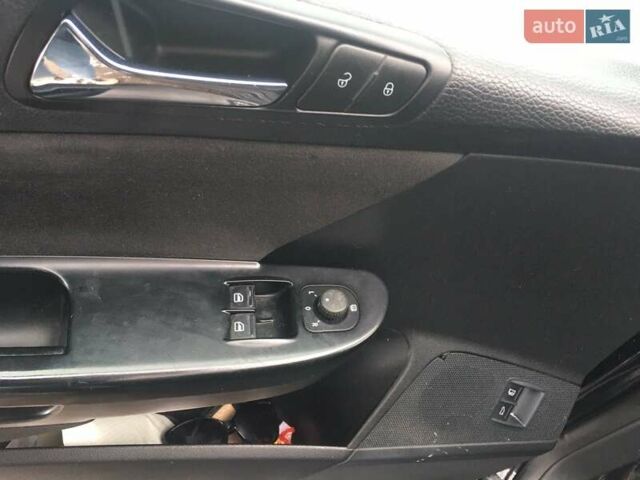 Черный Фольксваген Пассат, объемом двигателя 2 л и пробегом 201 тыс. км за 6500 $, фото 7 на Automoto.ua