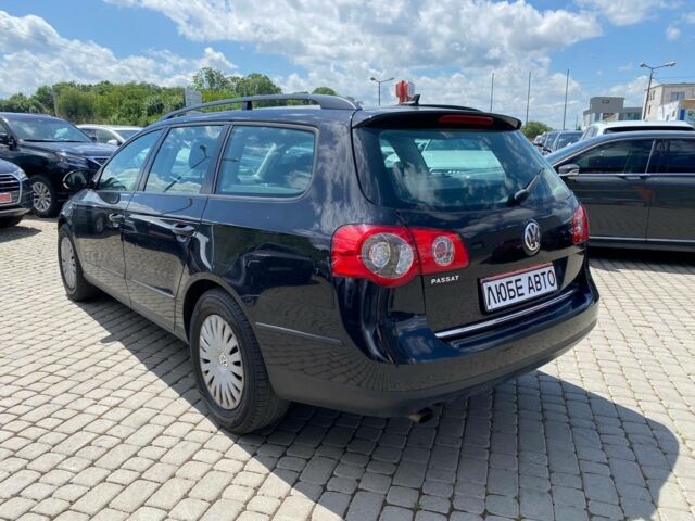 Черный Фольксваген Пассат, объемом двигателя 1.6 л и пробегом 285 тыс. км за 6500 $, фото 3 на Automoto.ua