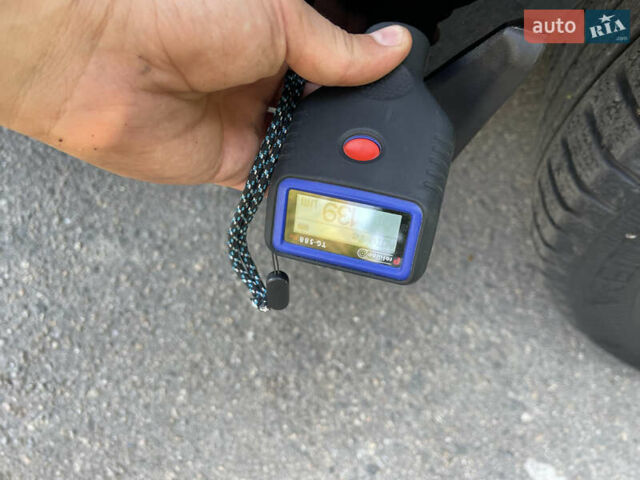 Чорний Фольксваген Пассат, об'ємом двигуна 1.6 л та пробігом 180 тис. км за 7500 $, фото 163 на Automoto.ua