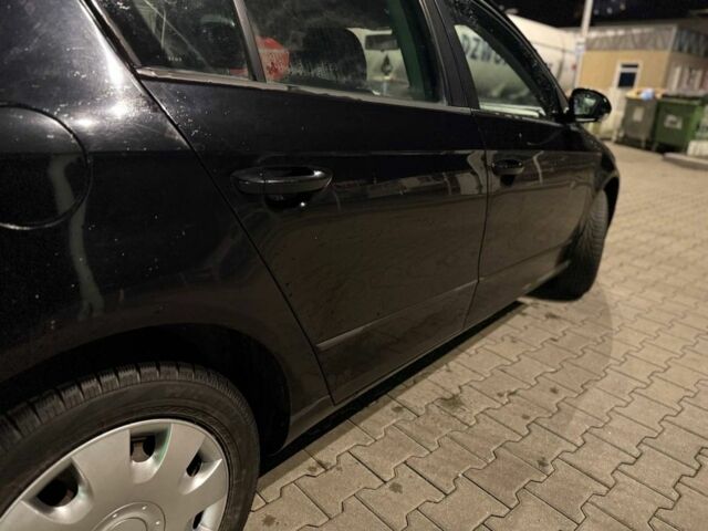 Чорний Фольксваген Пассат, об'ємом двигуна 1.9 л та пробігом 300 тис. км за 2900 $, фото 10 на Automoto.ua