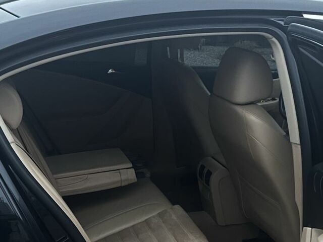 Черный Фольксваген Пассат, объемом двигателя 2 л и пробегом 271 тыс. км за 5750 $, фото 15 на Automoto.ua