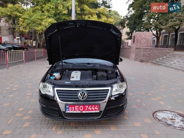 Черный Фольксваген Пассат, объемом двигателя 0 л и пробегом 186 тыс. км за 7777 $, фото 60 на Automoto.ua