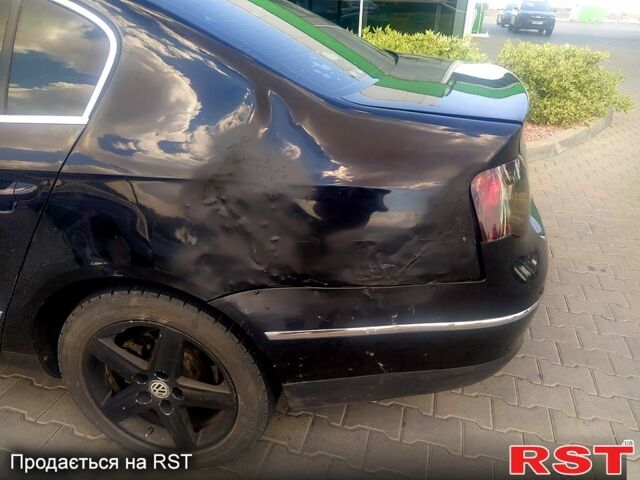 Черный Фольксваген Пассат, объемом двигателя 2 л и пробегом 350 тыс. км за 4200 $, фото 3 на Automoto.ua