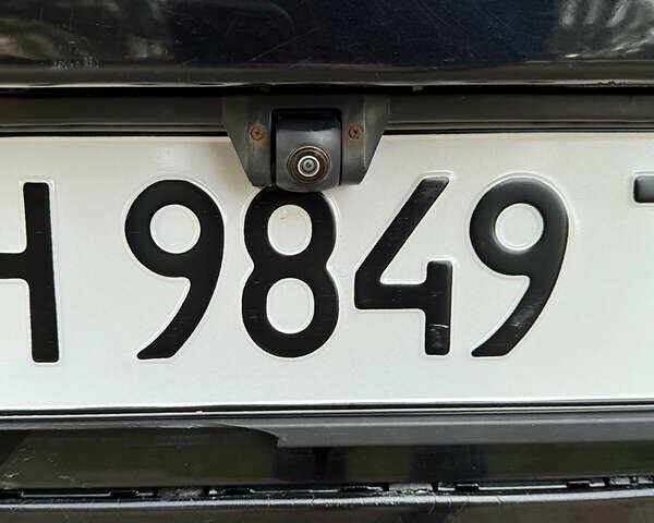 Чорний Фольксваген Пассат, об'ємом двигуна 2 л та пробігом 226 тис. км за 4400 $, фото 4 на Automoto.ua