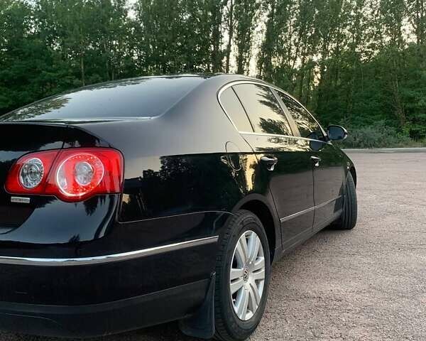 Черный Фольксваген Пассат, объемом двигателя 1.97 л и пробегом 254 тыс. км за 8000 $, фото 7 на Automoto.ua