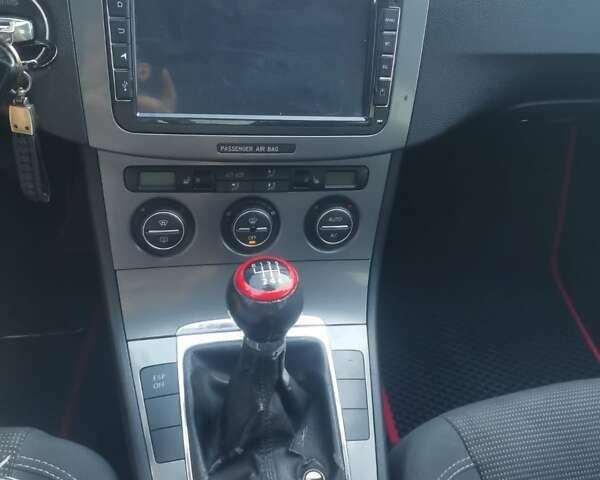 Черный Фольксваген Пассат, объемом двигателя 2 л и пробегом 297 тыс. км за 6100 $, фото 6 на Automoto.ua