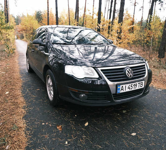 Чорний Фольксваген Пассат, об'ємом двигуна 1.8 л та пробігом 242 тис. км за 5000 $, фото 5 на Automoto.ua