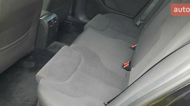 Черный Фольксваген Пассат, объемом двигателя 1.4 л и пробегом 200 тыс. км за 6900 $, фото 36 на Automoto.ua