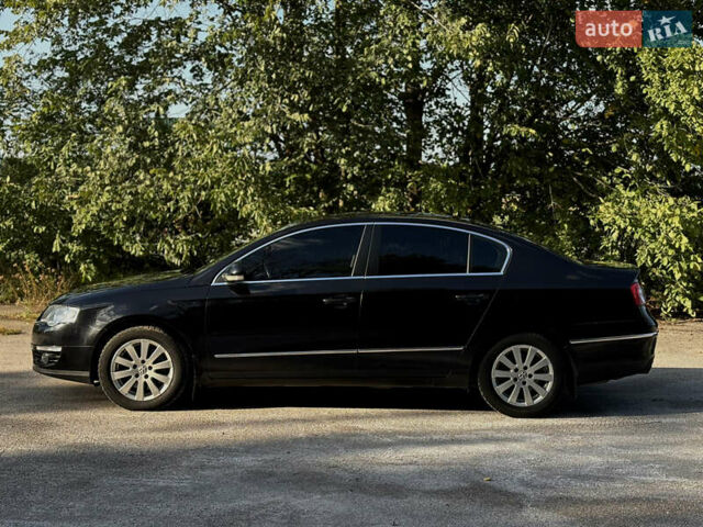 Черный Фольксваген Пассат, объемом двигателя 1.8 л и пробегом 156 тыс. км за 7500 $, фото 7 на Automoto.ua