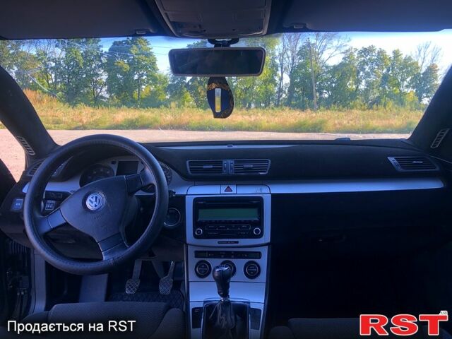 Чорний Фольксваген Пассат, об'ємом двигуна 1.8 л та пробігом 320 тис. км за 4700 $, фото 5 на Automoto.ua