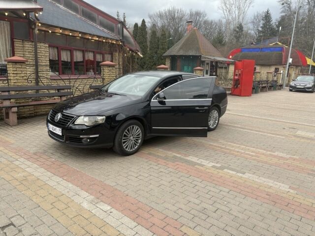 Чорний Фольксваген Пассат, об'ємом двигуна 3.2 л та пробігом 217 тис. км за 4500 $, фото 3 на Automoto.ua