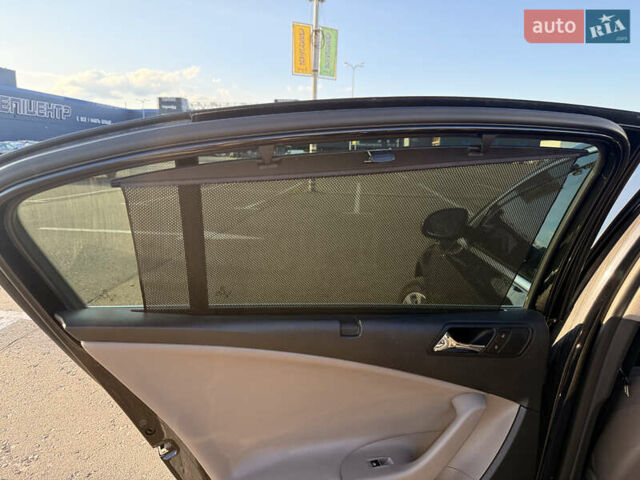 Чорний Фольксваген Пассат, об'ємом двигуна 1.98 л та пробігом 272 тис. км за 9500 $, фото 16 на Automoto.ua