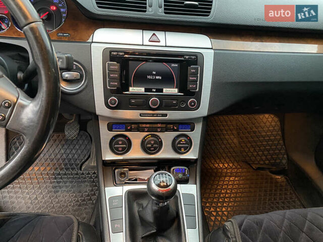 Черный Фольксваген Пассат, объемом двигателя 1.98 л и пробегом 228 тыс. км за 7500 $, фото 25 на Automoto.ua