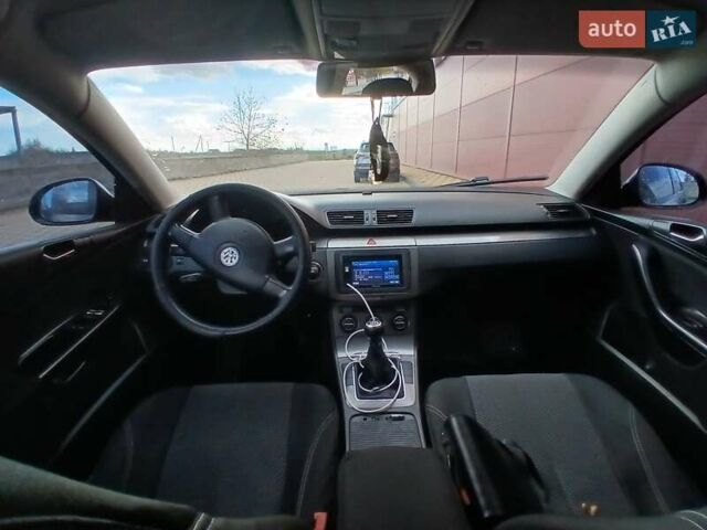 Фольксваген Пассат 2008 в Гайсине на Automoto.ua Черный Фольксваген Пассат, объемом двигателя 1.79 л и пробегом 206 тыс. км за 6250 $, фото 18 на Automoto.ua