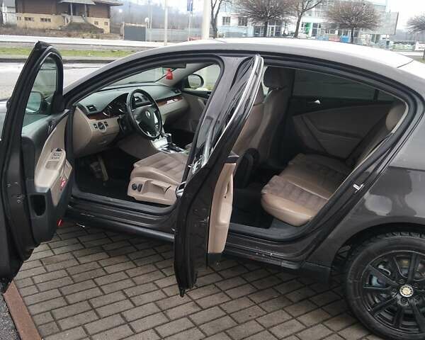 Черный Фольксваген Пассат, объемом двигателя 2 л и пробегом 270 тыс. км за 8590 $, фото 3 на Automoto.ua