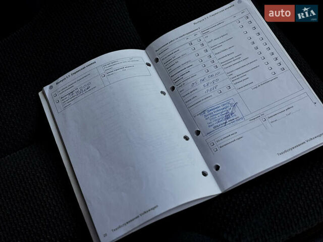 Черный Фольксваген Пассат, объемом двигателя 1.8 л и пробегом 156 тыс. км за 7500 $, фото 32 на Automoto.ua