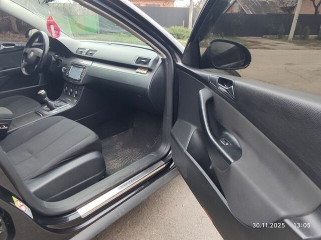 Черный Фольксваген Пассат, объемом двигателя 1.8 л и пробегом 250 тыс. км за 5900 $, фото 19 на Automoto.ua