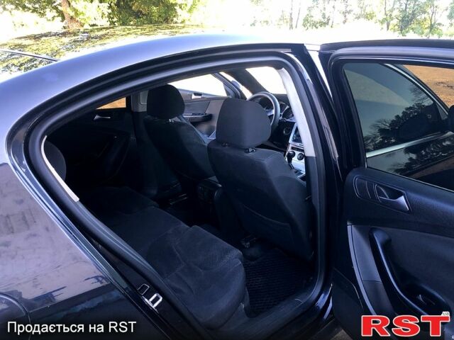 Чорний Фольксваген Пассат, об'ємом двигуна 1.8 л та пробігом 320 тис. км за 4700 $, фото 6 на Automoto.ua